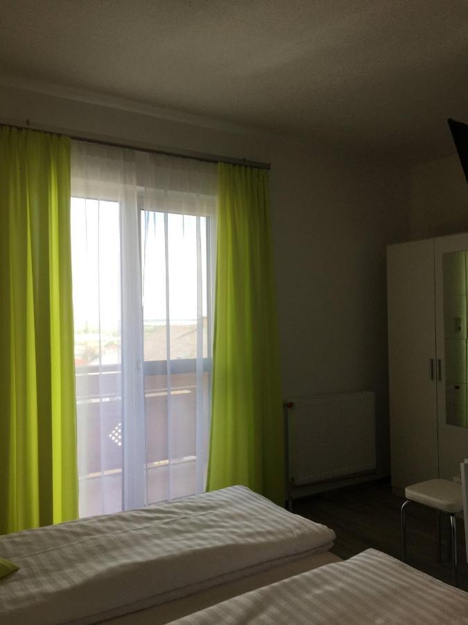 Pension Seeblick Latzko Neusiedl am See Luaran gambar